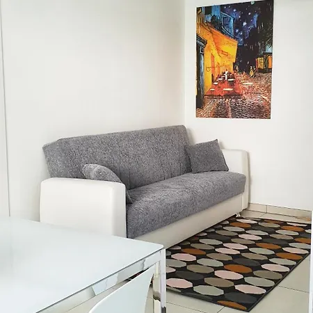 Talisia Relax - Business & *